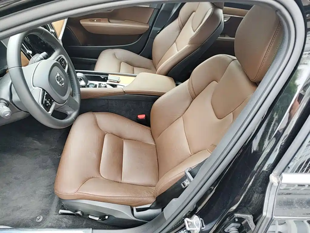 Volvo S90 — миниатюра 20