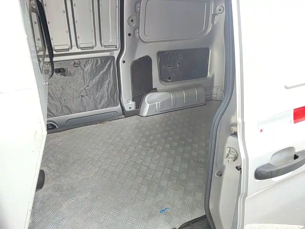 Wuling Hongguang V — миниатюра 17