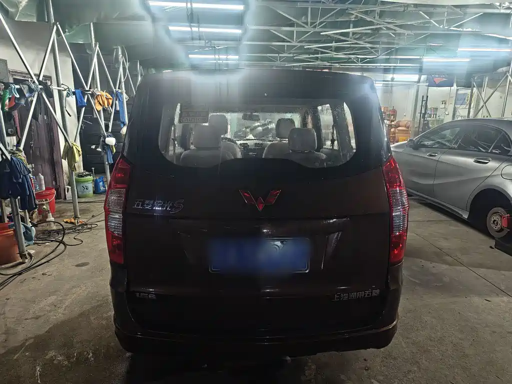 Wuling Hongguang — миниатюра 5