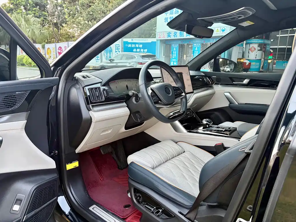 BYD Tang New Energy — миниатюра 8