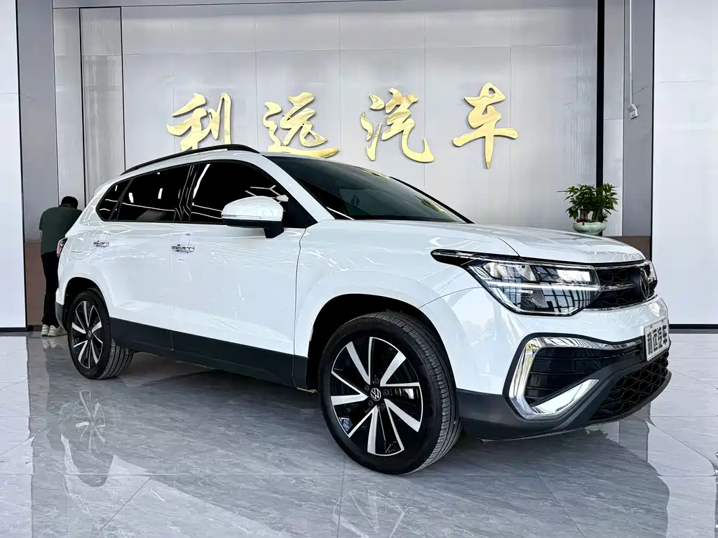 Volkswagen Tharu — миниатюра 3