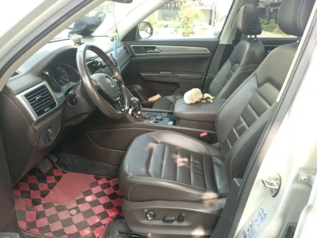 Volkswagen Teramont — миниатюра 8