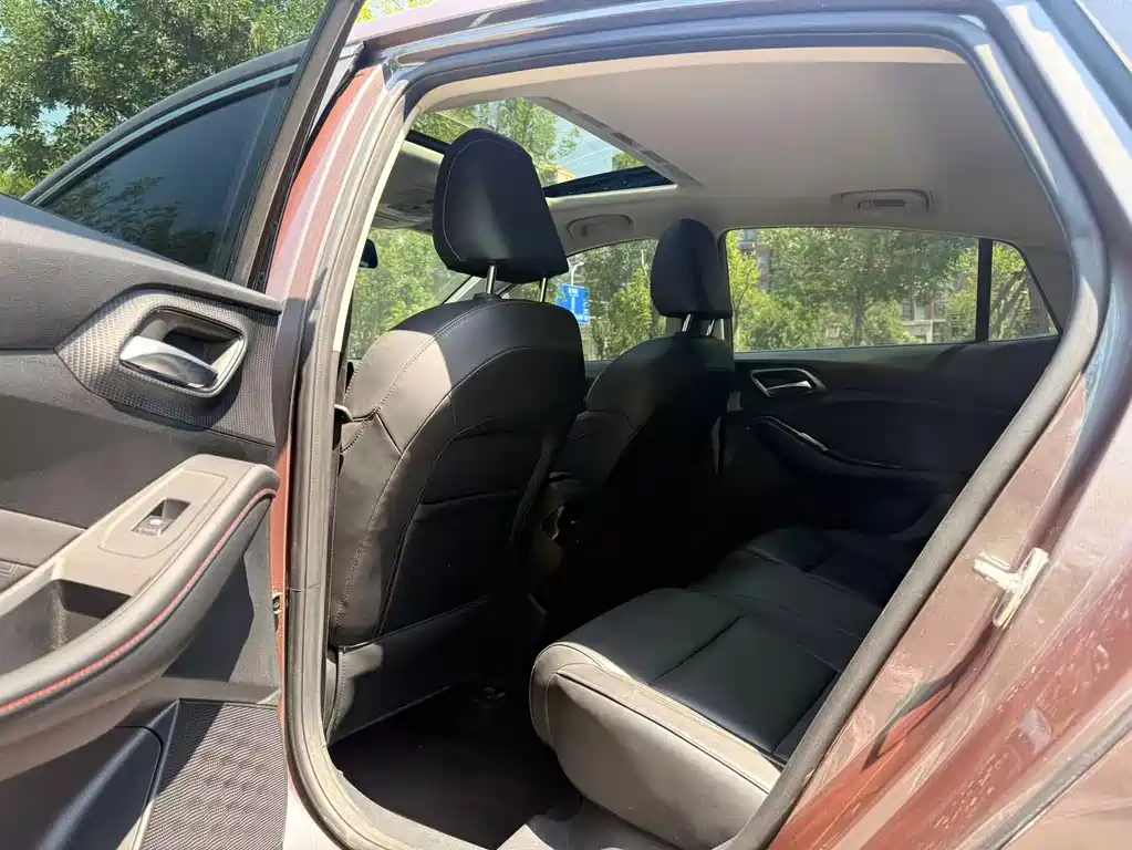 MG MG5 180DVVT Manual Youth Luxury Edition, фото 8