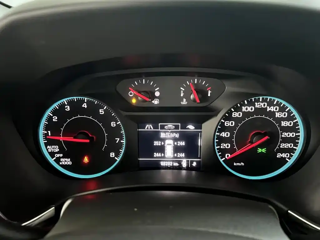 Chevrolet Equinox — миниатюра 10