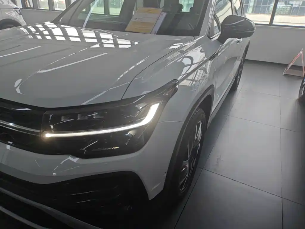 Volkswagen Tharu — миниатюра 24