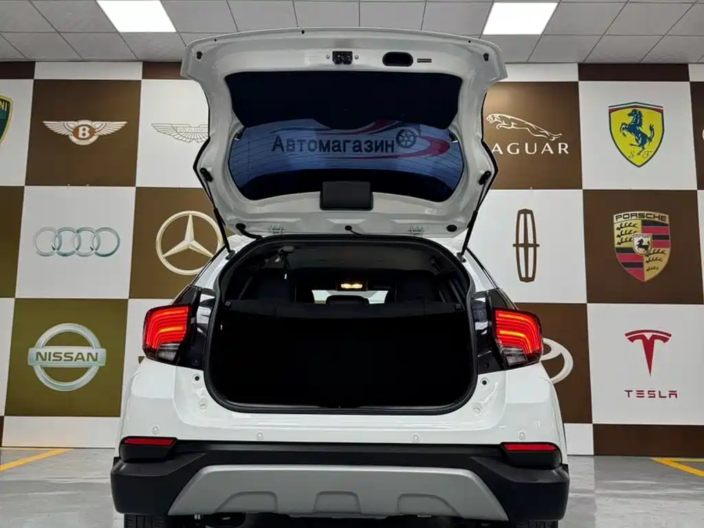 Toyota Yaris L — миниатюра 17