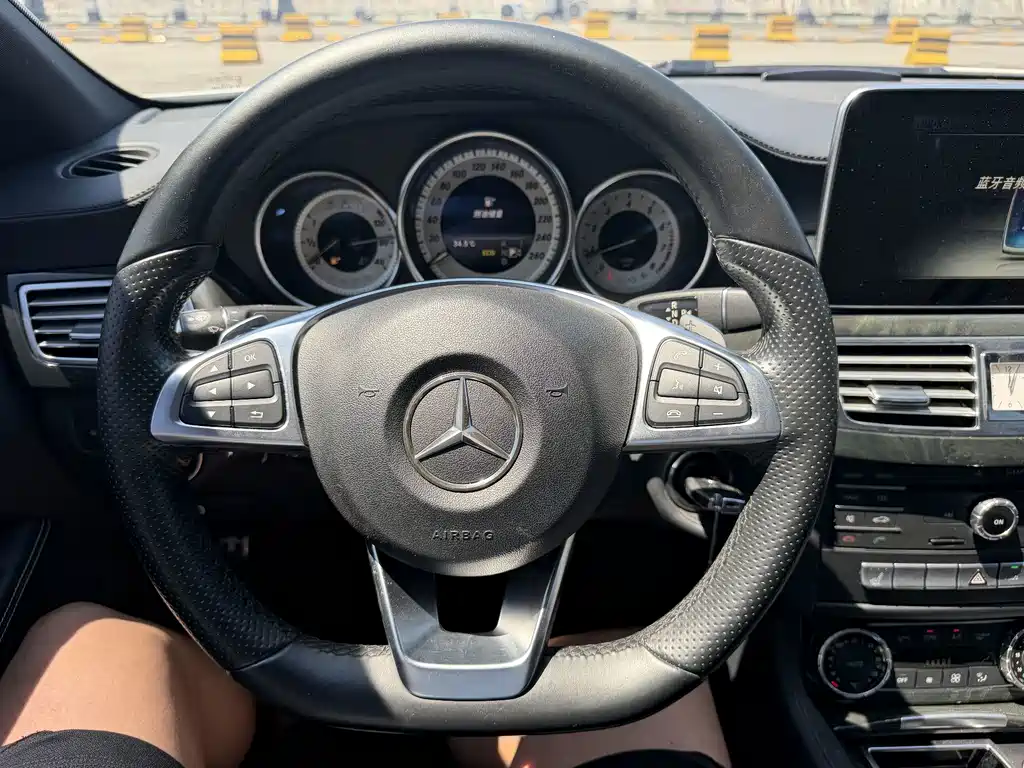 Mercedes-Benz CLS — миниатюра 3