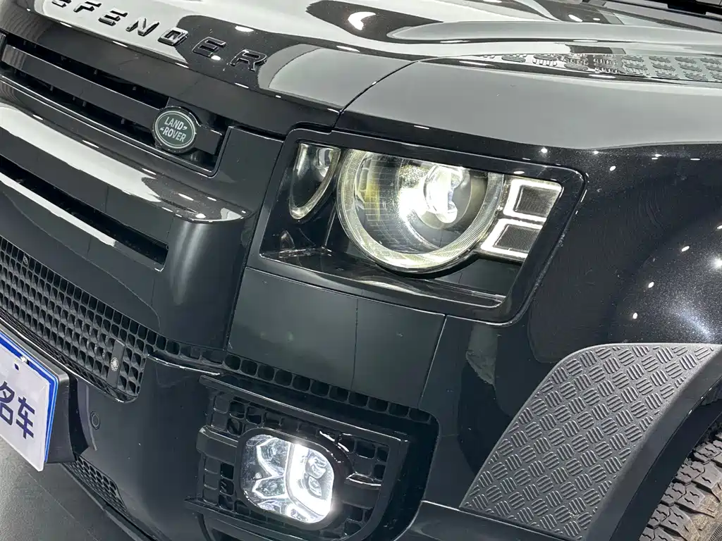 Land Rover Defender — миниатюра 18