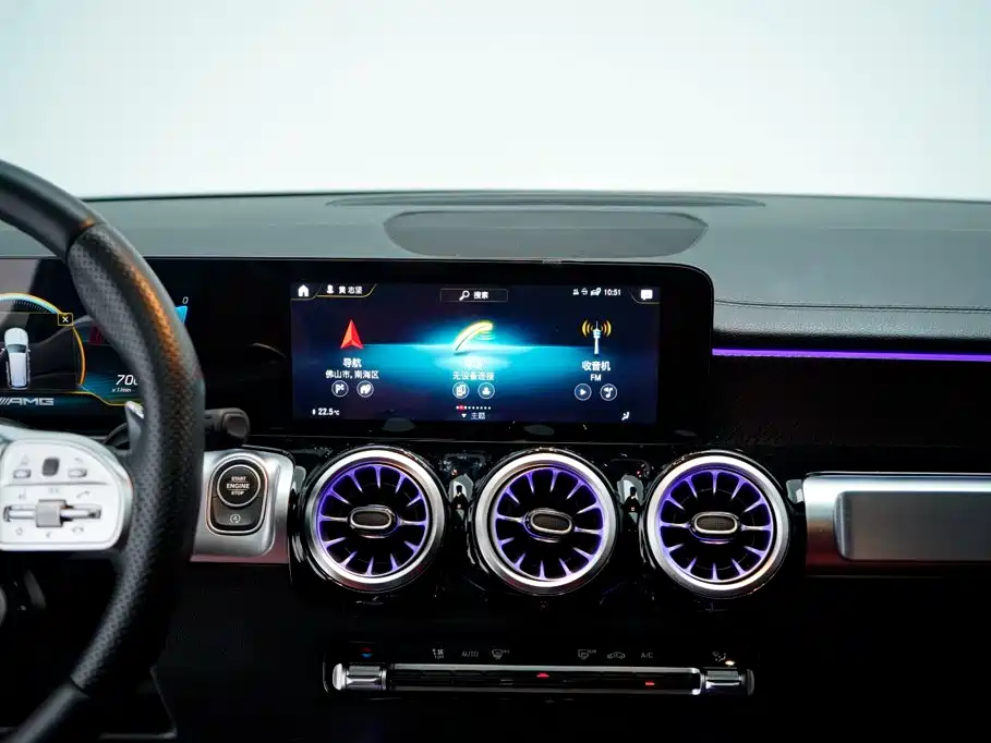 Mercedes-Benz GLB AMG — миниатюра 20