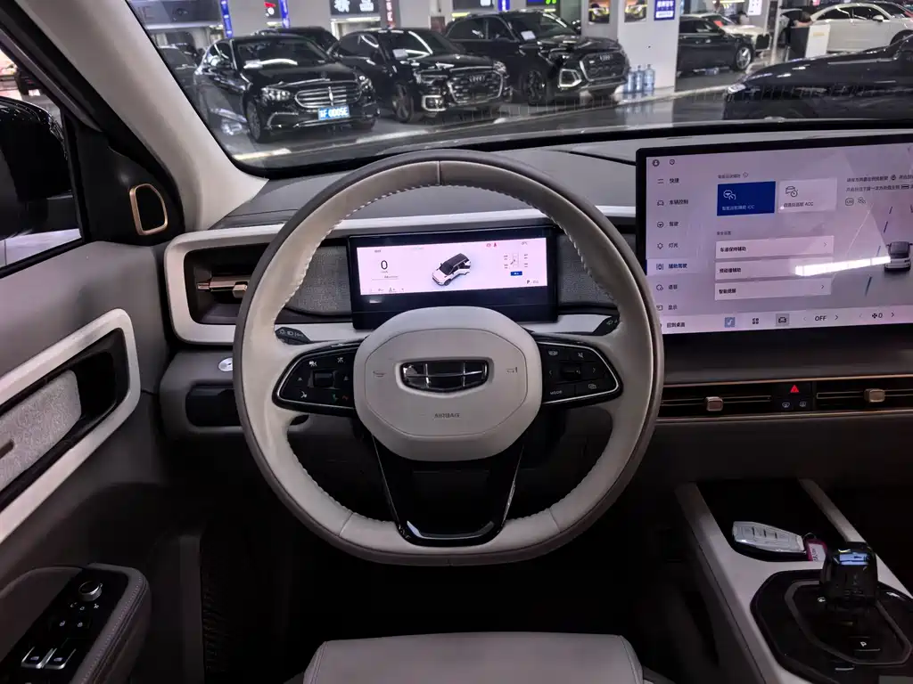 Geely Icon — миниатюра 10