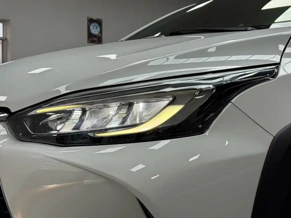 Toyota Yaris L — миниатюра 21