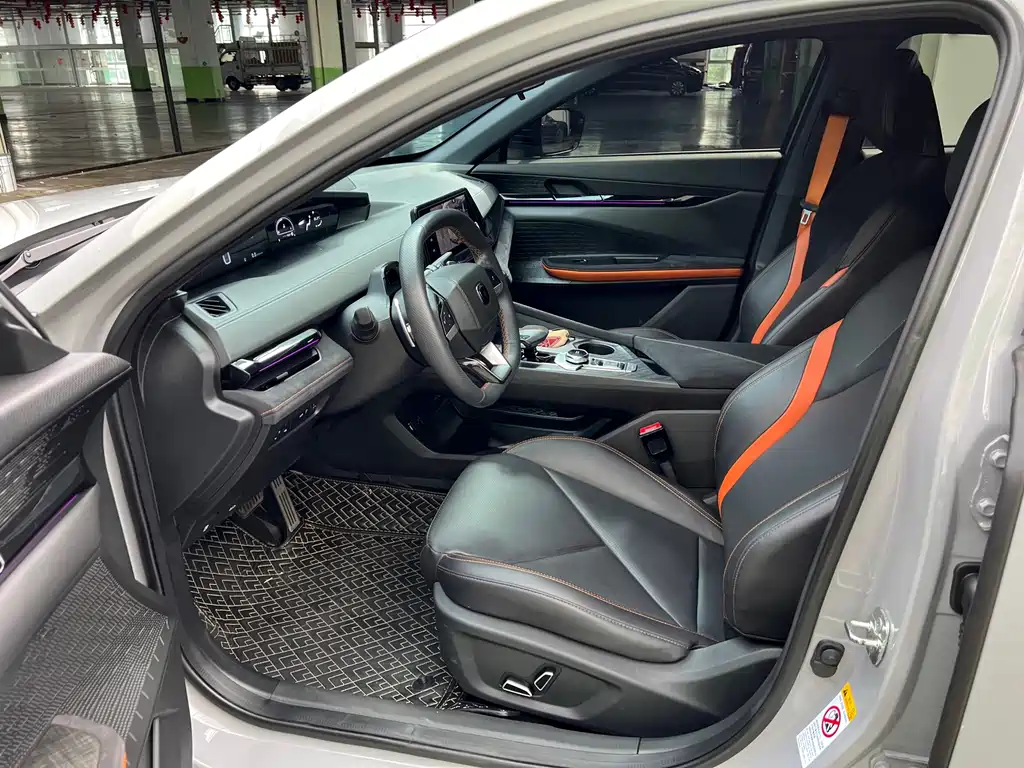 Changan UNI-V — миниатюра 4