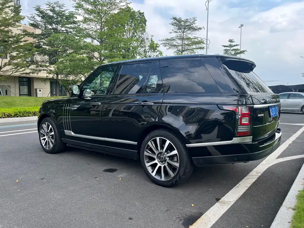 Land Rover Range Rover — миниатюра 3