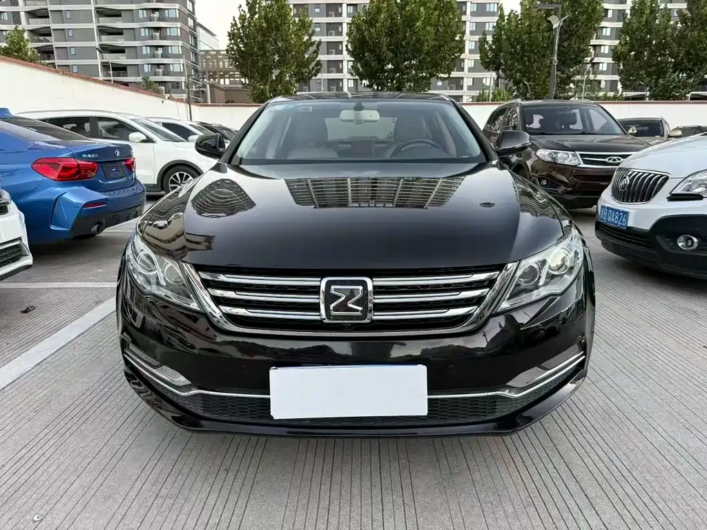ZOTYE  Z700