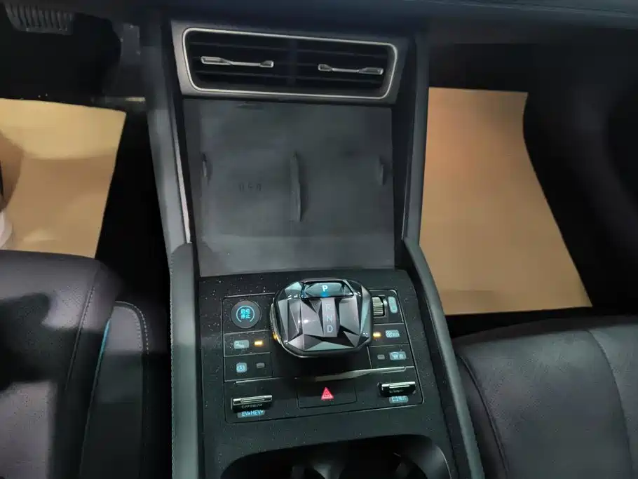 BYD Qin L — миниатюра 16