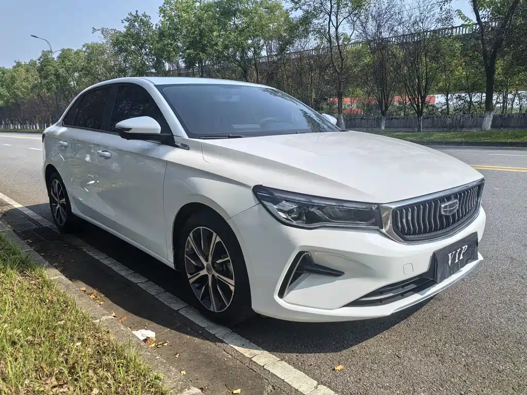 Geely Emgrand — миниатюра 3