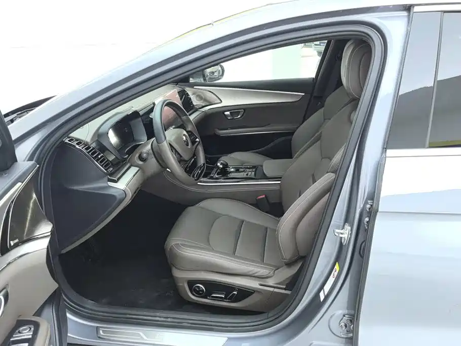 BYD Han — миниатюра 9