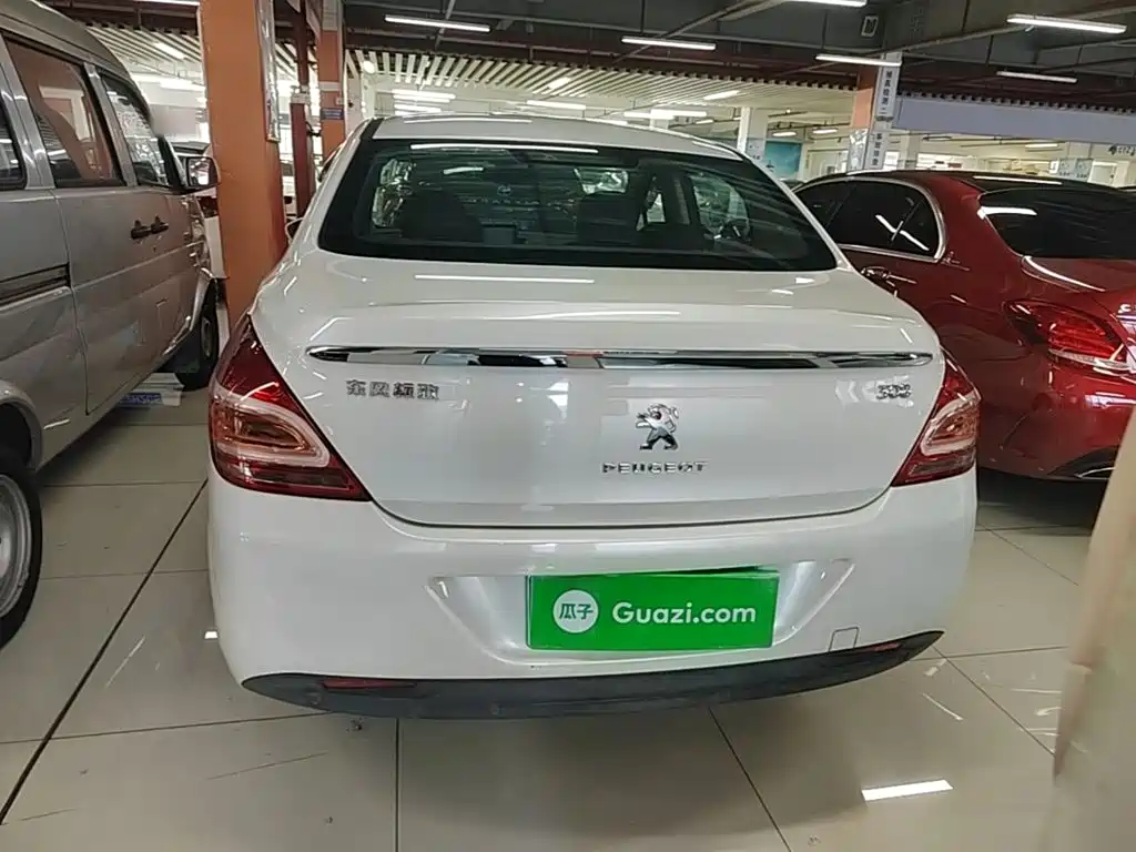 Peugeot 308 — миниатюра 6