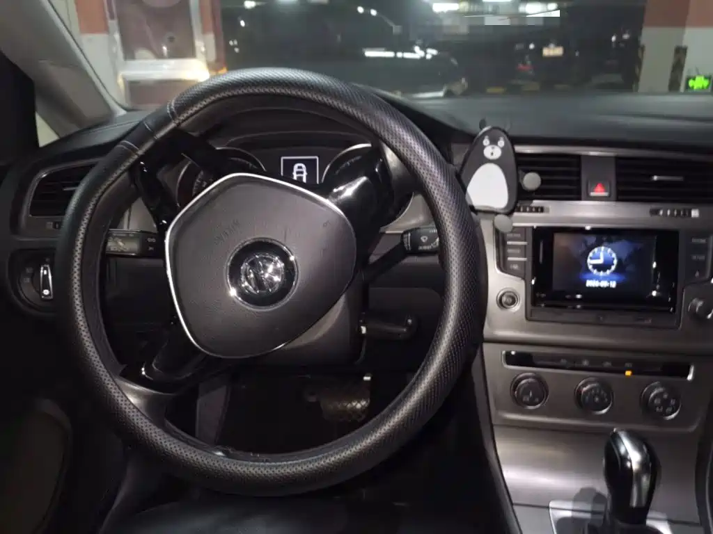 Volkswagen Golf — миниатюра 6