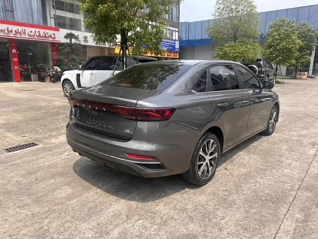 Geely Emgrand — миниатюра 7