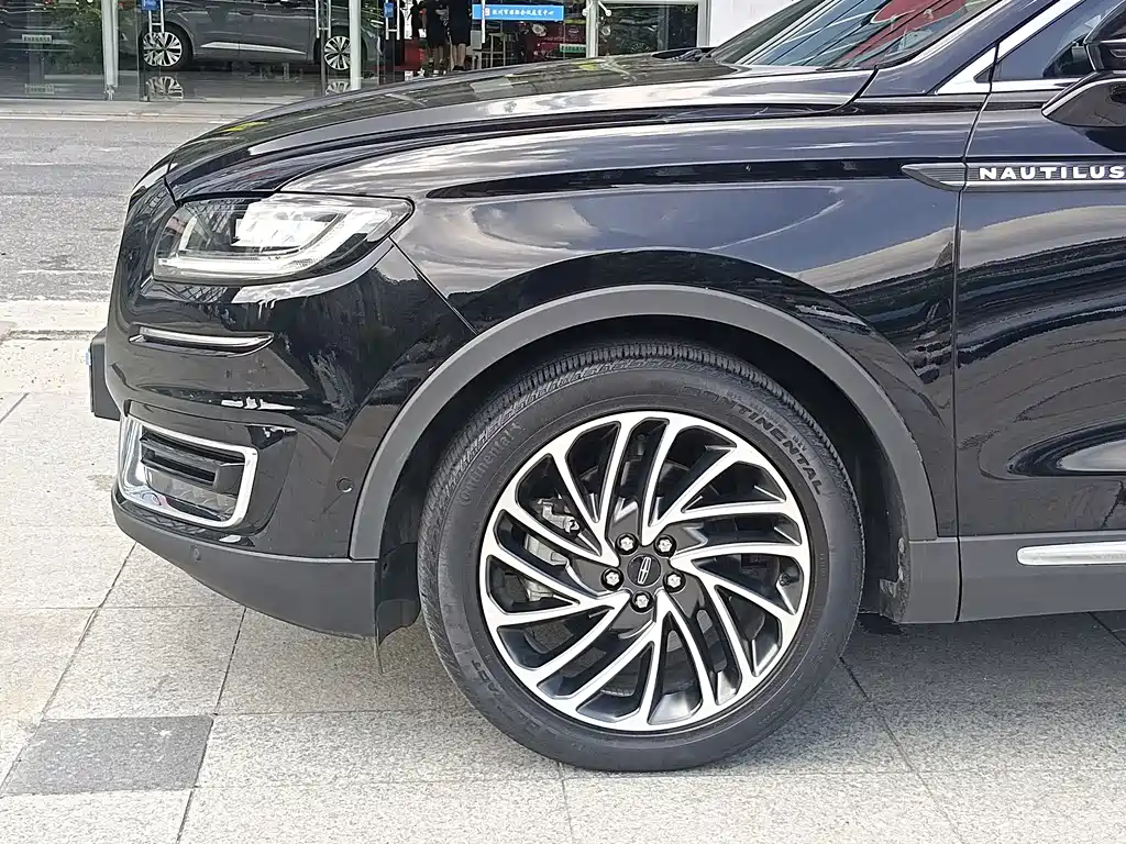 Lincoln Nautilus (Import) — миниатюра 4