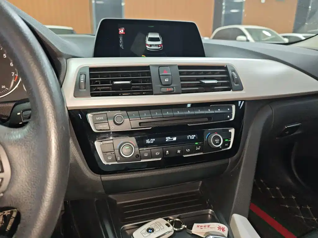 BMW 3 Series — миниатюра 13