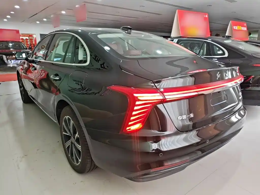 Hongqi Hongqi H5 PHEV — миниатюра 5