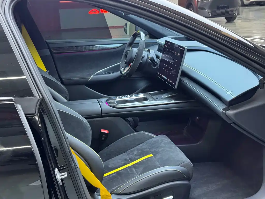 XIAOMI CAR XIAOMI SU7 ULTRA