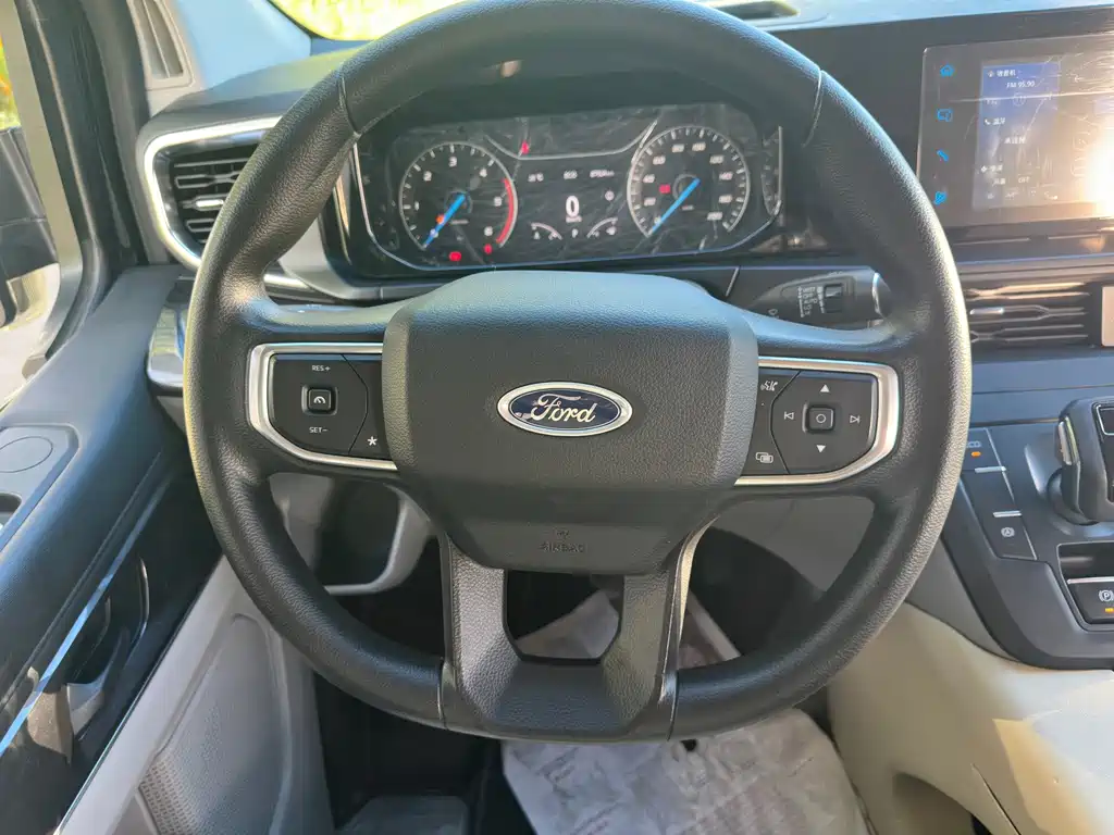 Ford Transit — миниатюра 17