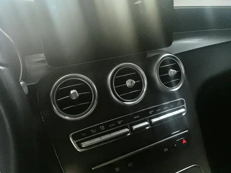 Mercedes-Benz GLC — миниатюра 13