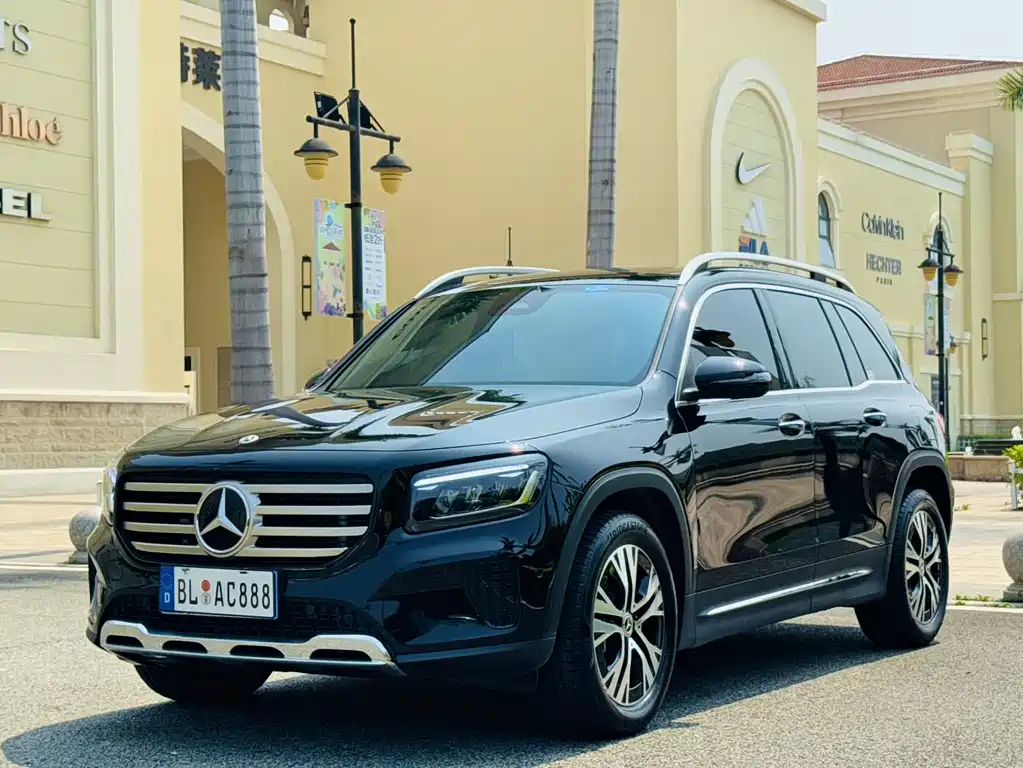 Mercedes-Benz GLB 2024