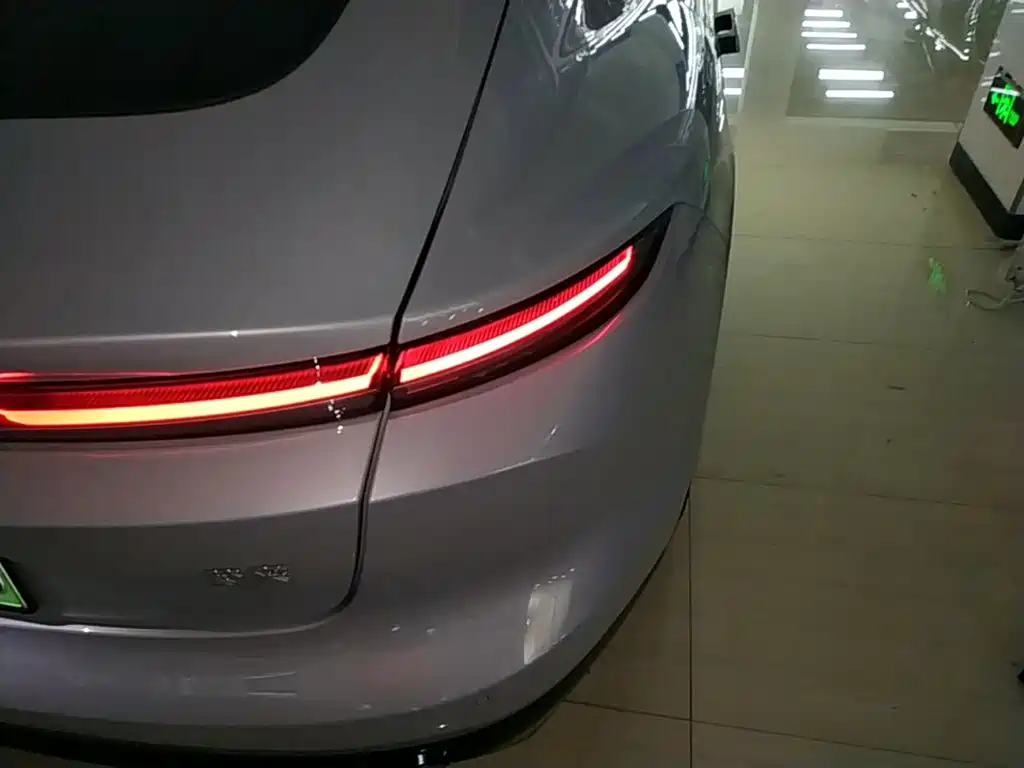 NIO ET5 — миниатюра 8