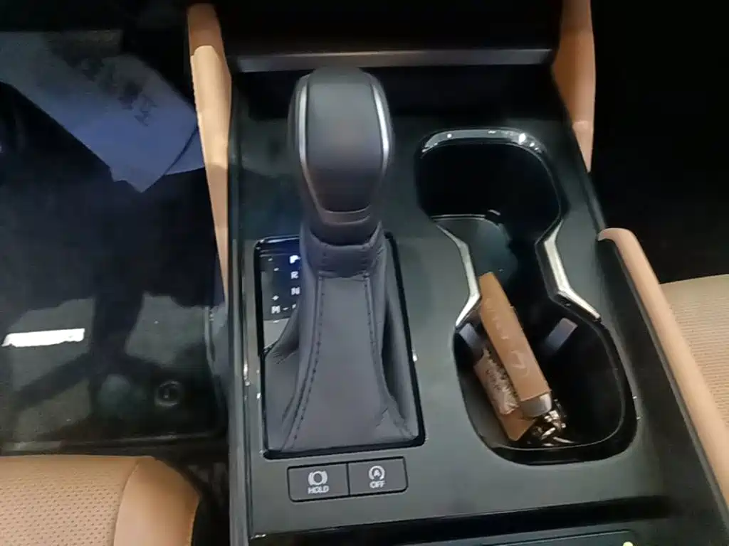 Lexus ES — миниатюра 14