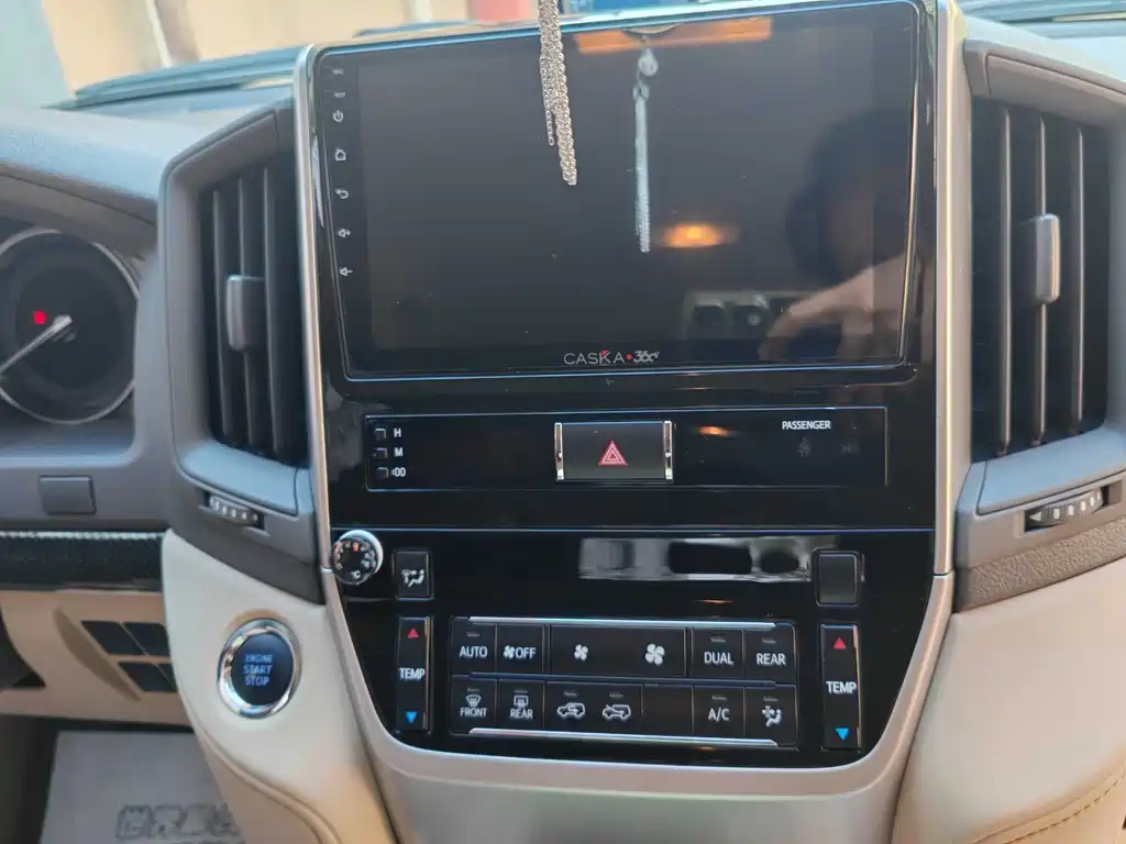 Toyota Land Cruiser — миниатюра 16
