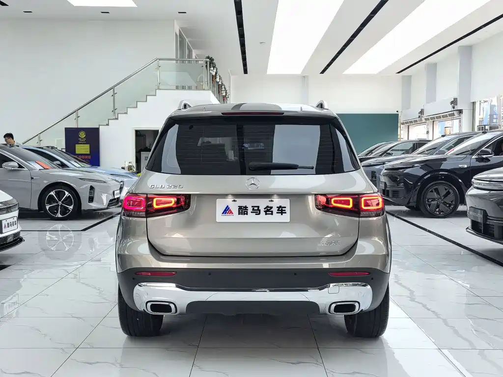 Mercedes-Benz GLB — миниатюра 16