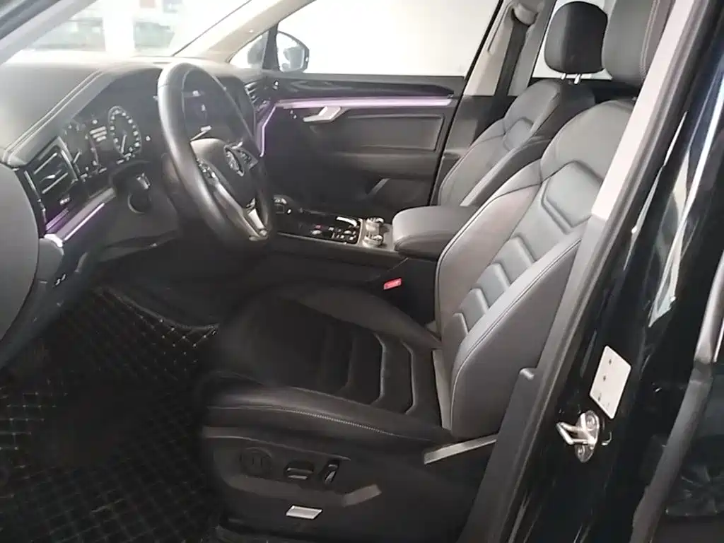 Volkswagen Touareg — миниатюра 15