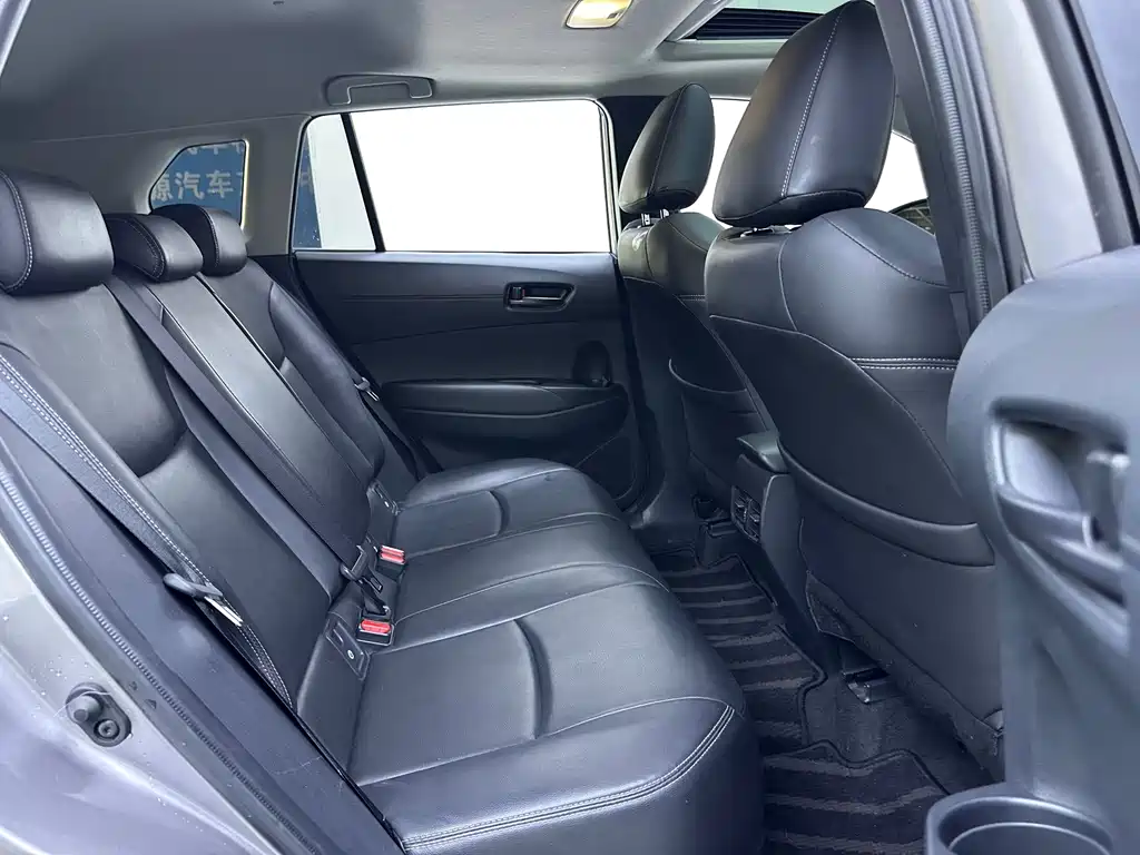 Toyota Corolla Cross 2.0L Elite Edition, фото 13
