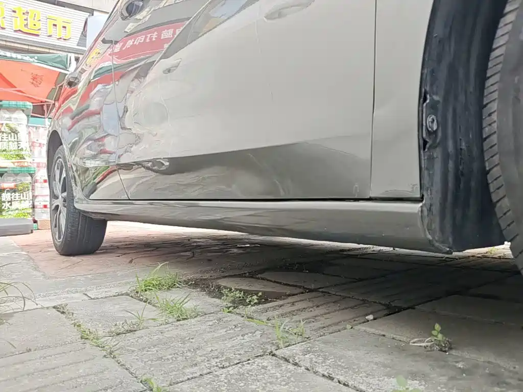 Geely Emgrand — миниатюра 21
