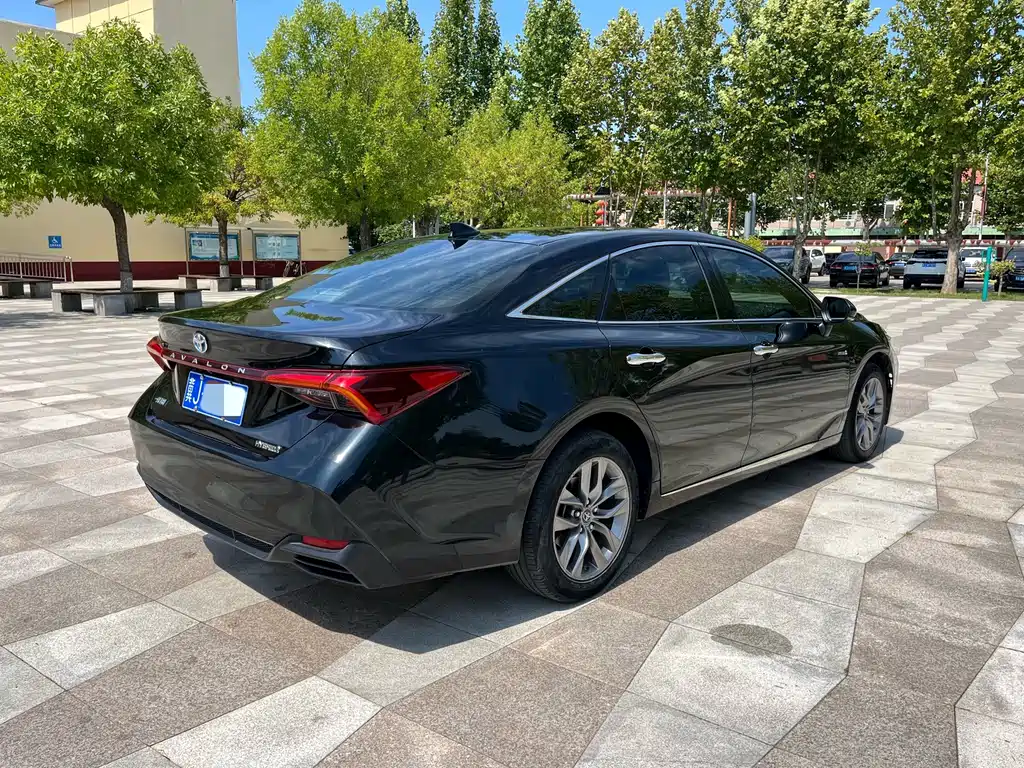 Toyota Avalon — миниатюра 5