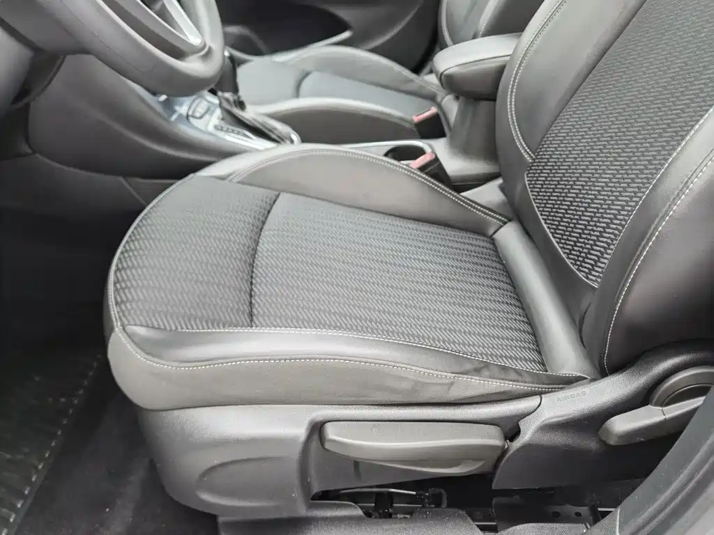 Buick Verano — миниатюра 20