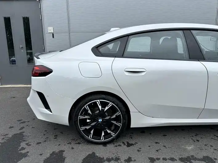 BMW 2 Series — миниатюра 6
