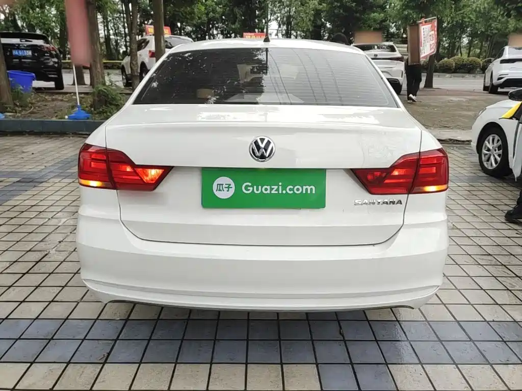 Volkswagen Santana — миниатюра 6