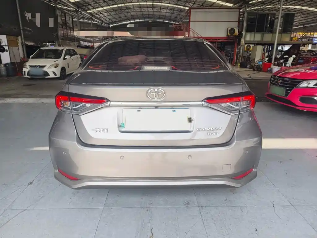 Toyota Corolla — миниатюра 11