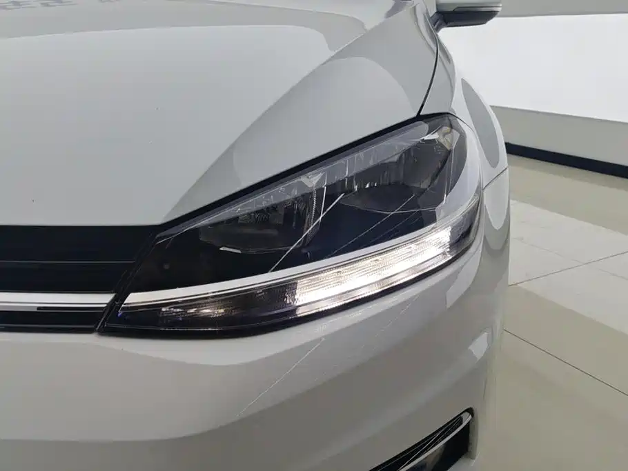 Volkswagen Golf — миниатюра 5