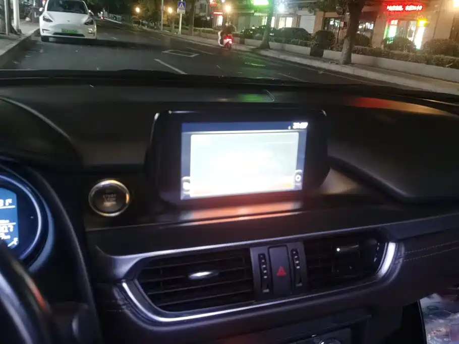 Mazda Atenza — миниатюра 13