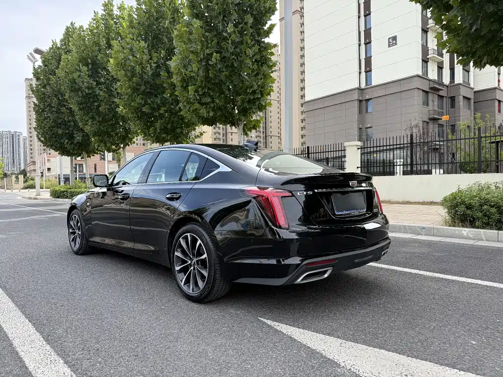 Cadillac CT5 — миниатюра 8