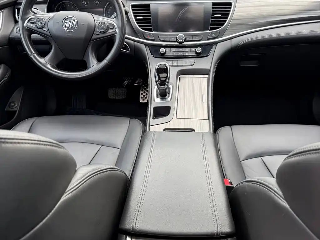 Buick LaCrosse — миниатюра 12