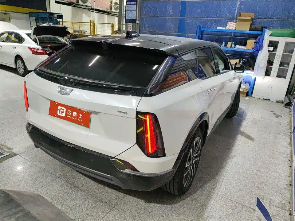 Cadillac IQ — миниатюра 3
