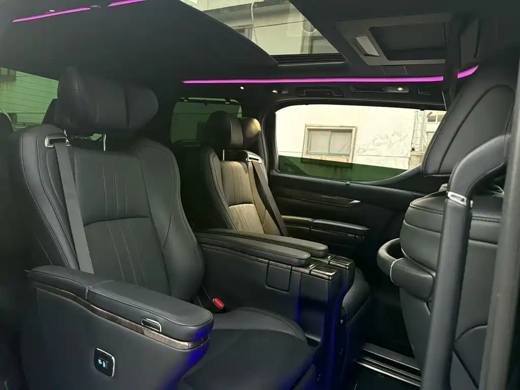 Toyota Vellfire — миниатюра 6