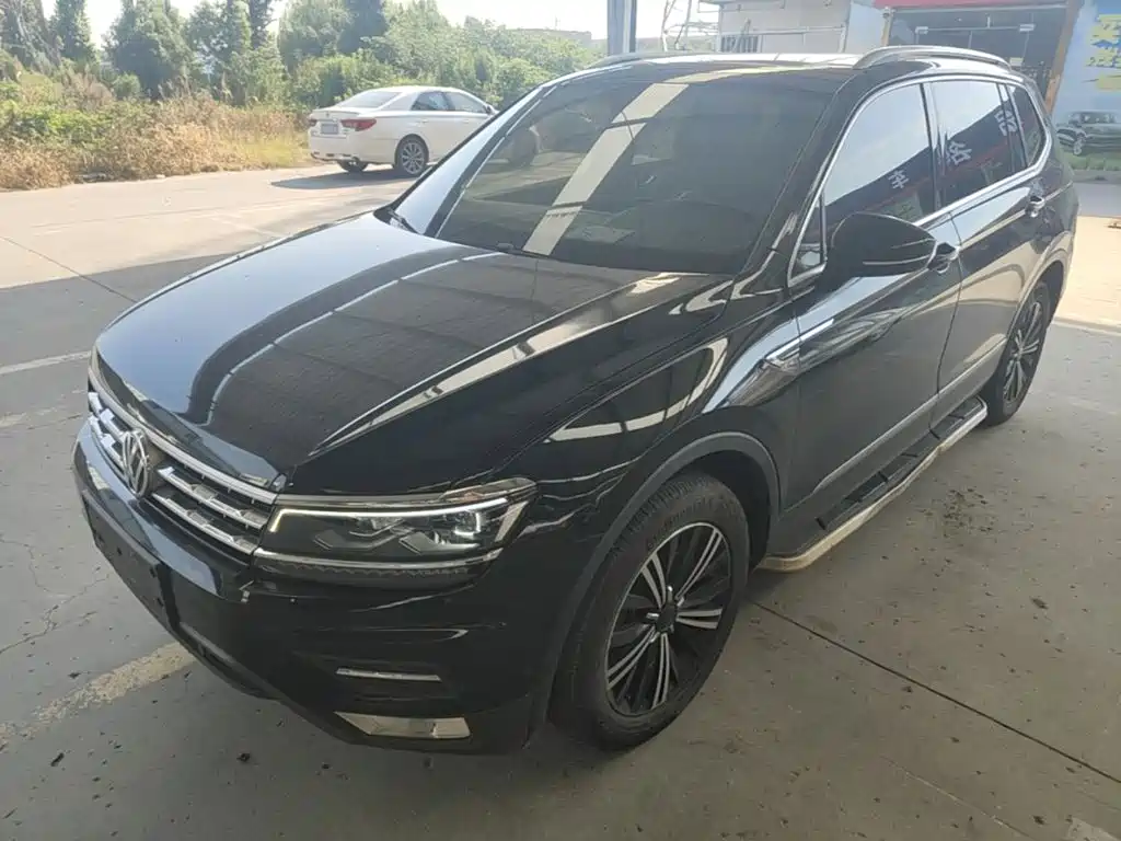 Volkswagen Tiguan L — миниатюра 2